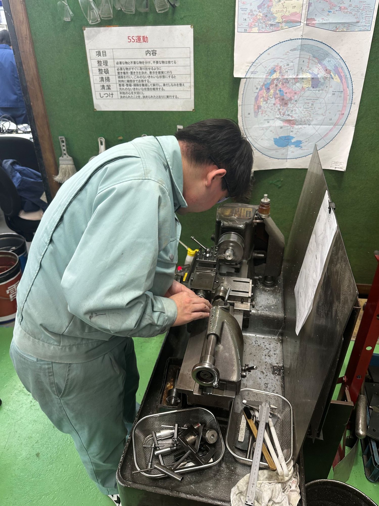 １年生、作業してます！